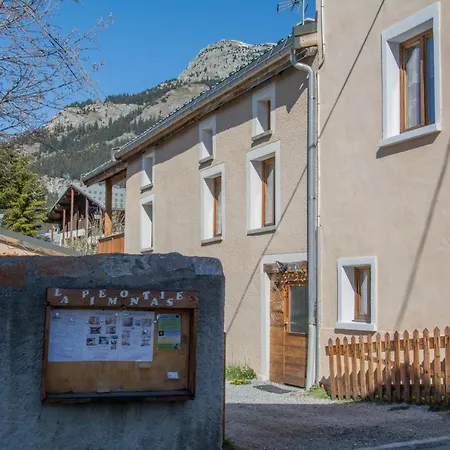 Gite Le Penatsot Hotel